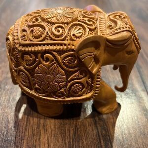 Whitewood Elephant With flower Miniature Carving